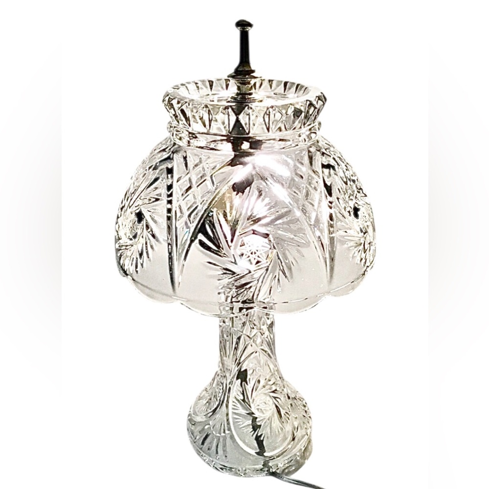 Vintage Lead Crystal Boudoir or Parlour Table Lamp*